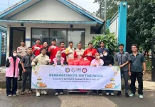 Sinergi PLN UP2B DKI dan Banten Bagikan 120 Paket Takjil Ramadan di Cililitan