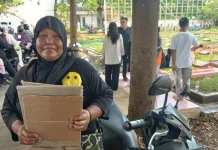 Lebaran: TPU Budhi Dharma Jadi Ladang Rezeki Warga