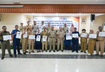 Wali Kota Jakpus Serahkan 11 SK Pensiun PNS TMT 1 April 2026