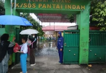 Waspada! Jakut Diprediksi Hujan Sedang Besok Siang-Sore