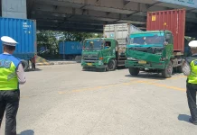 Antisipasi Lonjakan Kendaraan, Petugas Gabungan Siaga di Pelabuhan
