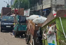 Warga Kalianyar Protes TPS Liar di Pinggir Jalan
