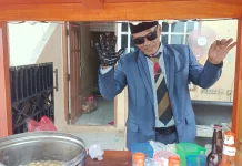 Tampil Necis, Laku 300 Porsi Dijuluki "Bakso Presiden"