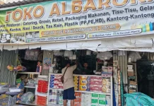 Harga Plastik Melonjak hingga Dua Kali Lipat di Pasar Rawamangun