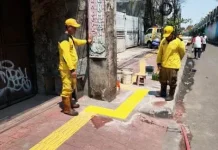 Bina Marga Jakbar Perbaiki Guiding Block Terhambat Tembok di Angke