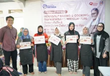YIS Dorong Kaum Perempuan Mandiri Melalui Usaha Berbasis Rumahan