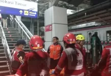 PMI Kerahkan 35 Petugas Tangani Kecelakaan KRL Bekasi Timur
