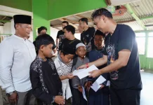 Peringati Hari Buruh, PLN EPI Salurkan Bantuan Sosial untuk Dhuafa