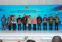 Anugerahkan Paritrana Award, Wujudkan Perlindungan bagi Pekerja Indonesia
