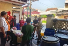 Pelaku Usaha Pangan di Jakbar Diedukasi Pengolahan Sampah Organik
