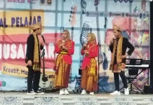 AI Bisa Susun Pantun, tapi Tak Bisa Gantikan Rasa