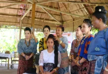 Akademi Sanggul Nusantara “Legen Alan” Hidupkan Warisan Budaya Perempuan Sikka