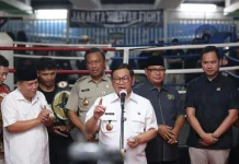 Gubernur Pramono Resmikan Arena Ring Tinju di Jakarta Timur