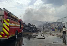 Hari Ketujuh, Kebakaran Gudang Plastik di Cengkareng Belum Padam Total