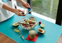 Segar dan Menyehatkan, Salad Jadi Camilan Favorit untuk Bantu Detoks Tubuh
