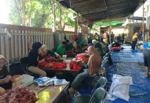 Pastikan Daging Aman Dikonsumsi, KPKP Jakbar Periksa Daging Kurban di 121 Titik