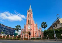 Pink Church, Tempat Wajib Dikunjungi di Ho Chi Minh