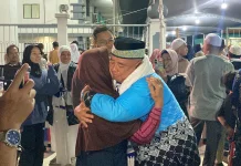 Fase Kepulangan Jemaah Haji Debarkasi Jakarta Dimulai, Dua Kloter Tiba di Tanah Air
