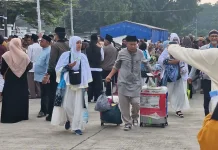 Lebih Dari 400 Jemaah Haji Asal Jakarta Barat Tiba di Tanah Air