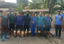 Berjibaku dengan Batu dan Lumpur, Petugas SDA Keluhkan Minimnya Sinergi RT-RW
