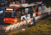 Sejumlah Perbaikan Jalan Warnai Lalu Lintas Jakarta Pagi