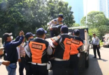 Pemkot Jakbar Tertibkan Parkir Liar di Kembangan, 158 Kendaraan Ditindak