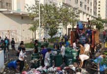 Warga Rusunawa Pesakih Gotong Royong, Angkut 24 Ton Sampah