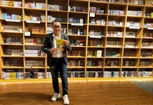 Gramedia Luncurkan Buku "Suara Yang Menggerakan Dunia" Karya Bayu Oktara