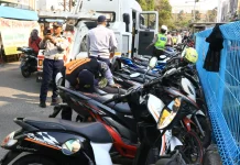 Sebanyak 66 Kendaraan Ditindak dalam Operasi Parkir Liar di Cengkareng