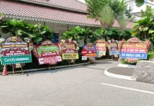 Karangan Bunga Penuhi Balai Kota pada HUT ke-499 Jakarta