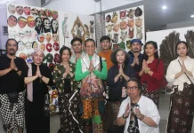 Spirit Kakawin Sutasoma, Swara SeadaNya Berguru kepada Maestro Didik Nini Thowok