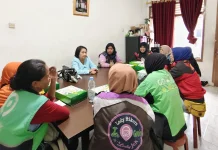 Anggota DRPD Josephine Simanjuntak Tampung Keluhan Janda Pengemudi Ojol