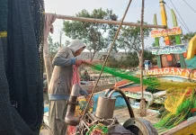 Antara Ombak dan Limbah: Kisah Nelayan Gen-Z Menjaga Asa di Tengah Lautan Jakarta