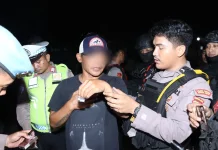 Razia Berantas Jaya, Polisi Tangkap Dua Pria Bawa Narkoba di Cengkareng