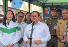 Gubernur Pramono Minta SDA-Bina Marga Perbaiki Jalan Amblas di Pulo Gadung