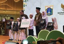 Gubernur Pramono Salurkan Santunan Kepada 3.440 Anak Yatim