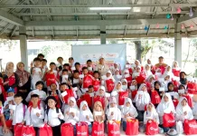 YBM PLN EPI Ajak Anak Yatim Dhuafa Wisata Edukasi di Taman Lebah Cibubur