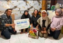 Ahli Waris Pekerja Dinas Tamhut Jakarta Pusat Terima Santunan JKM dan Beasiswa