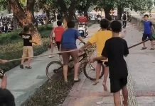 Aksi Nekat Anak-anak Hadang Pemotor di Trotoar Daan Mogot Viral