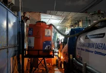 Kompensasi Perbaikan IPA Hutan Kota, PAM JAYA Kirim Mobil Tangki Air