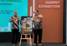 Prof. Iwa Garniwa dan Rakhmadi Irfansyah Luncurkan Buku Bumi yang Terjaga