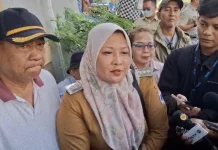 Camat Menteng Pastikan Gerobak Pedagang Korban Bentrokan Diganti