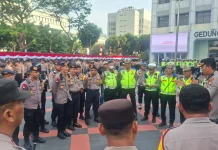 Sebanyak 1.030 Personel Amankan Aksi Buruh di Depan Kemendagri
