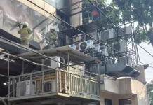 Intalasi AC Gedung di Gropet Terbakar, Damkar Kerahkan Tujuh Unit