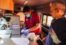 Mobil Klinik Hewan Keliling Diserbu Antusias Warga Kelurahan Kenari
