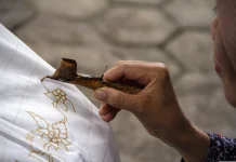 Regenerasi Penenun Batik Gedog Hadapi Tantangan Pelestarian Budaya