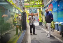 Pimpinan DPRD DKI Kunjungi Kampung Pencegah Krisis Planet di Duren Sawit