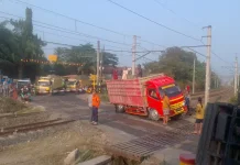 KAI Ingatkan Kendaraan Laik Jalan saat Lewati Perlintasan