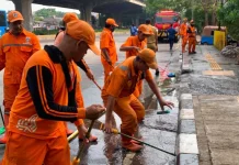 Pemkot Jaktim Tutup 4 Penampungan Sampah Liar di Jalan D.I. Panjaitan