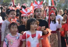Parade Sepeda Hias Meriahkan HUT RI ke-81 di Tugu Utara